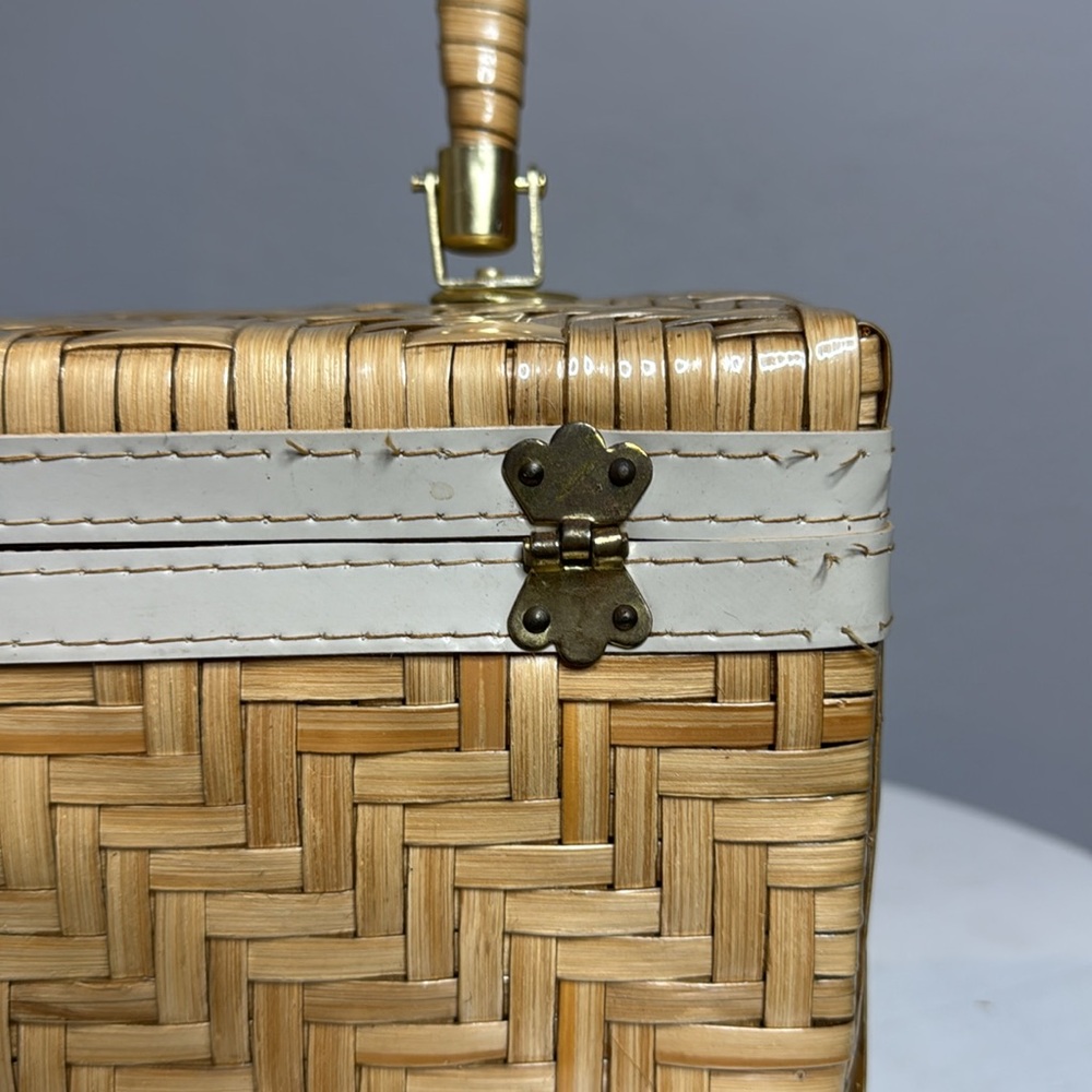 VINTAGE 1950s CHEVRON PATTERN STRAW WICKER WOVEN BOX HAND BAG - Picture 12 of 13